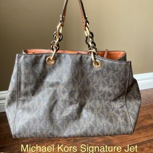 Michael Kors Signature Jet set